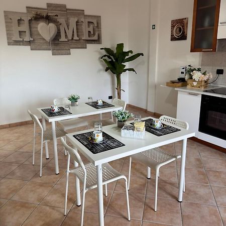 Guest House La Casaccia فيوميتشينو المظهر الخارجي الصورة