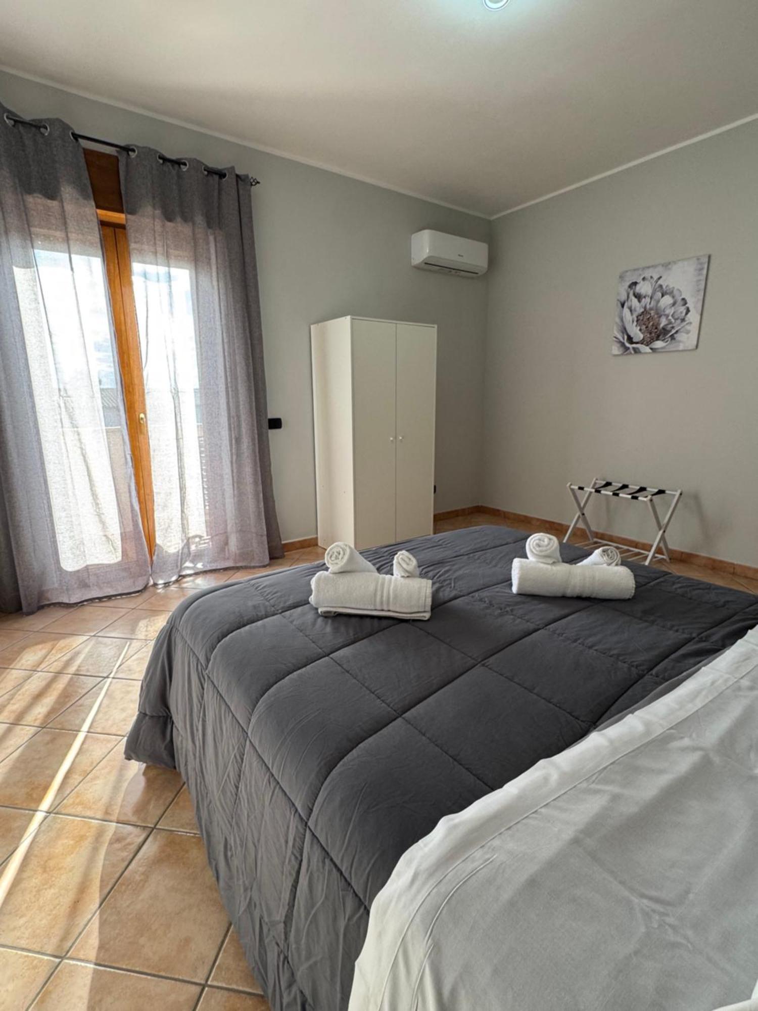 Guest House La Casaccia فيوميتشينو المظهر الخارجي الصورة
